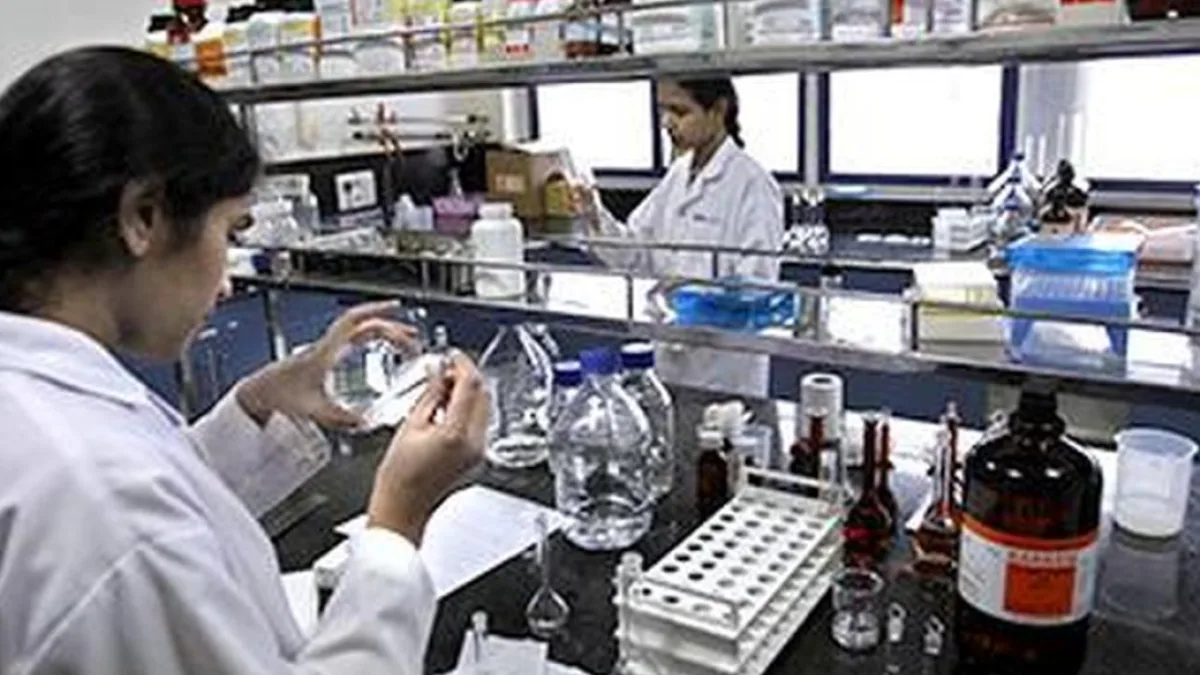 A doctor treating a patient with tuberculosis